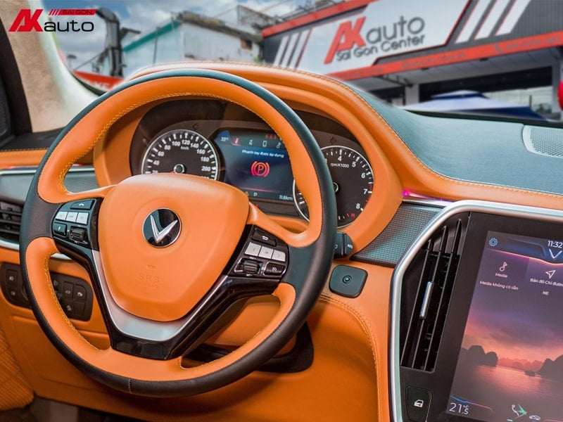 Bọc da vô lăng ô tô tại AKauto